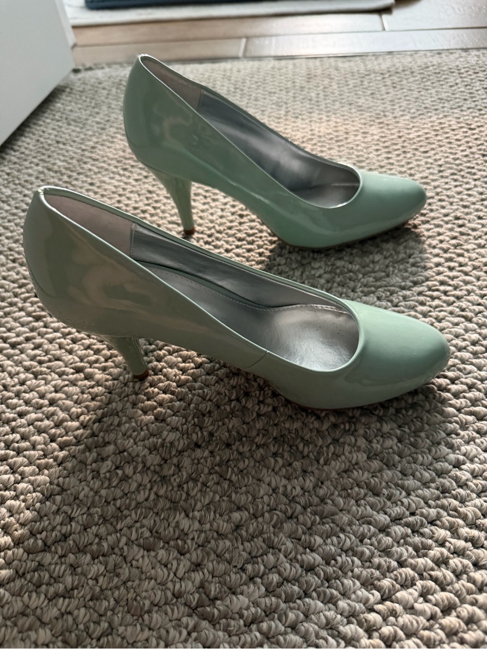 Bandolino Mint Green Patent Heel Pumps